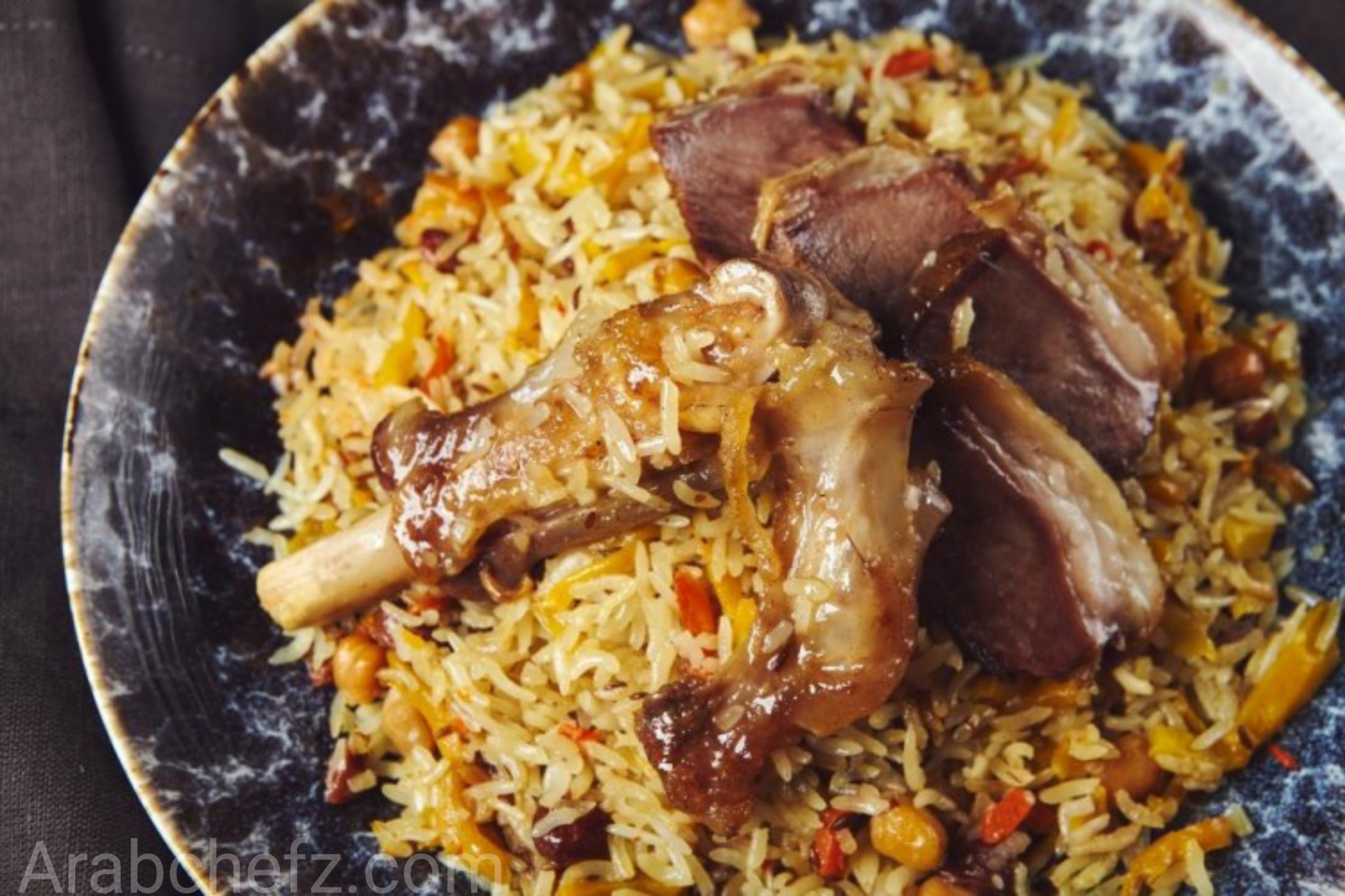 أرز باللحم والزبيب