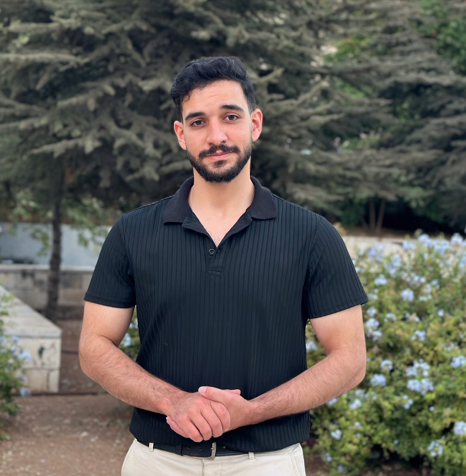 نورس المومني